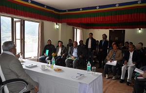 The Governor of Arunachal Pradesh Shri P.B. Acharya interact  with Government officials at Dirang on 7th April 2017.